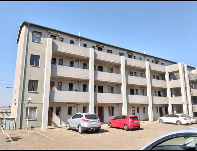2 BEDROOM APARTMENT FOR SALE IN JABULANI